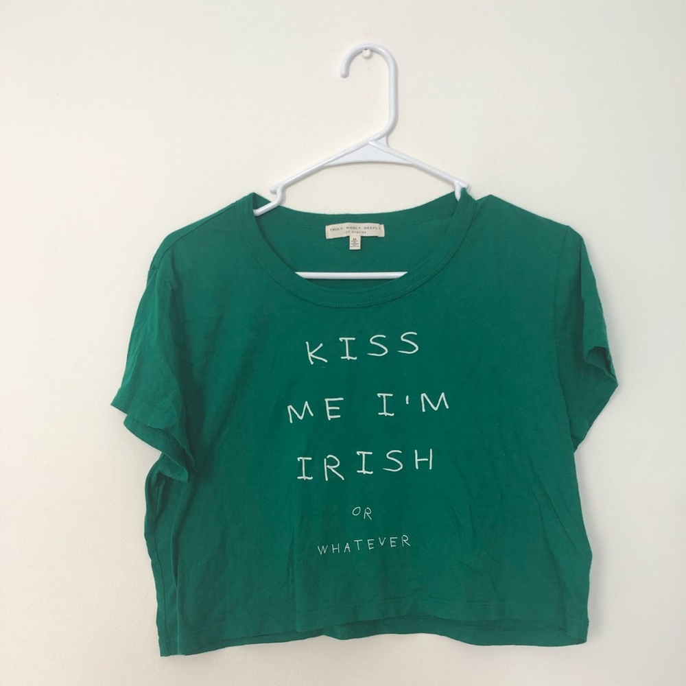NWOT Urban Outfitters kiss me I’m Irish crop top
